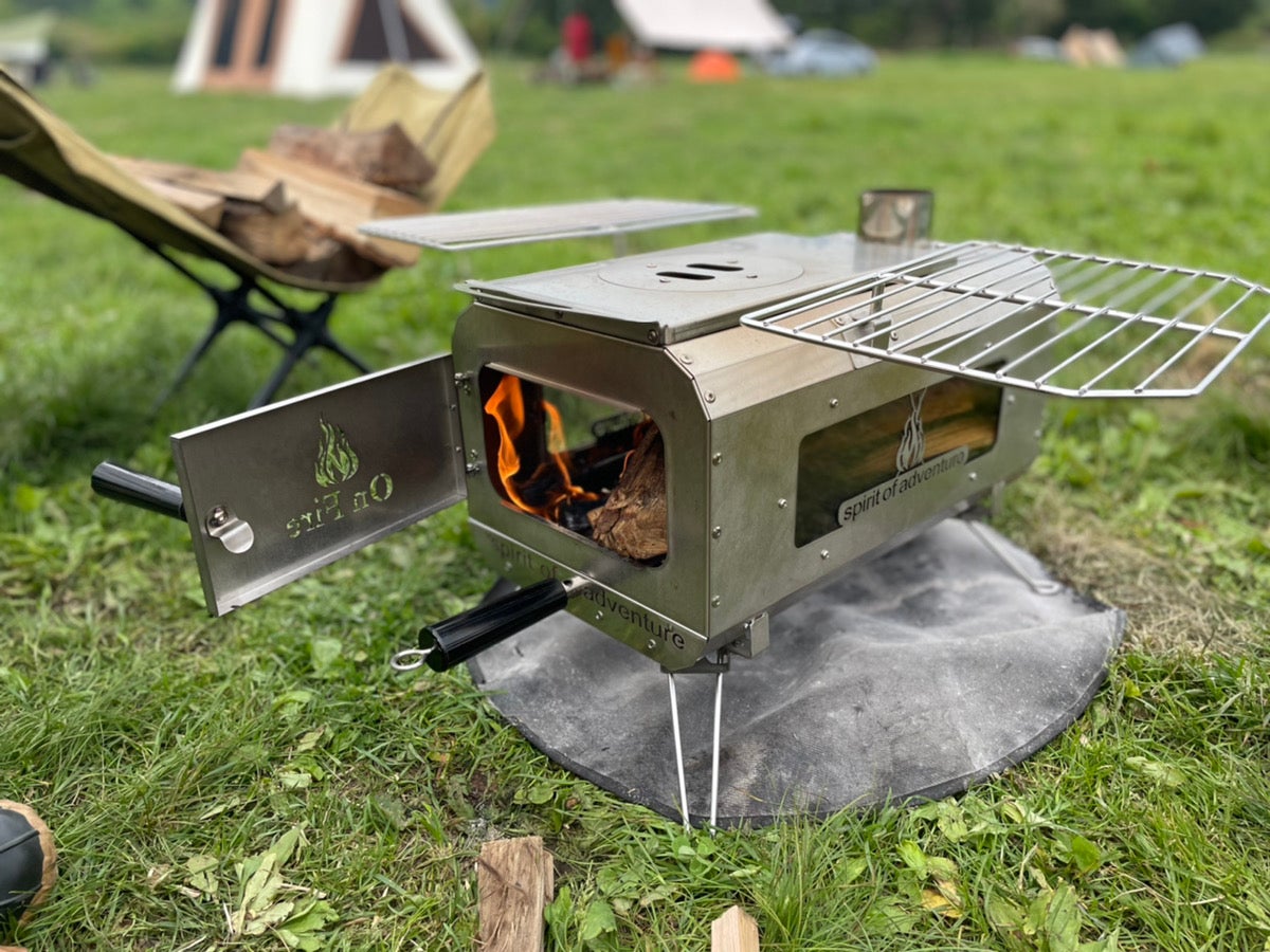 コンロ&回転式グリル搭載で調理も楽々】焚き火も料理もできる