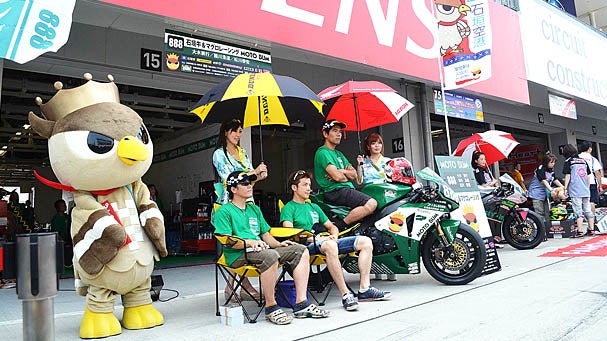 日本最大バイクの祭典鈴鹿8耐に参戦！石垣島マグロレーシング