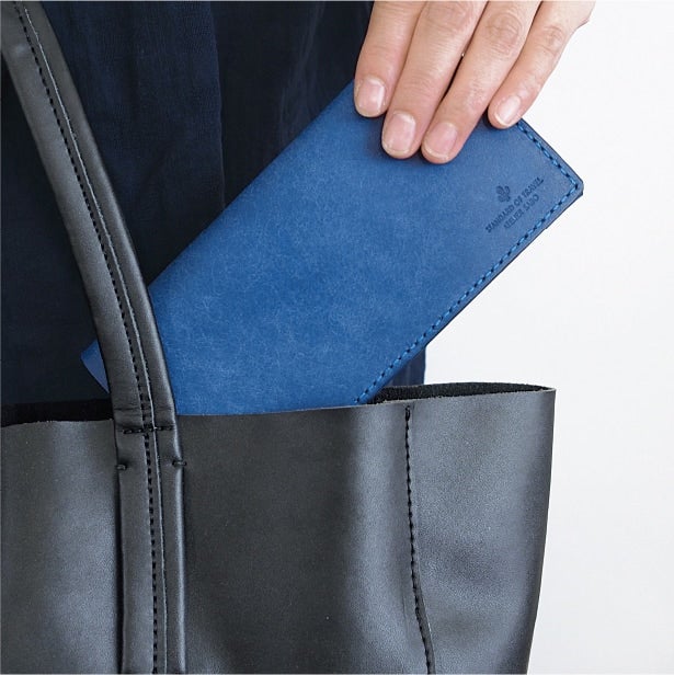 長財布派じゃない人にも使ってほしい、「極小」なのに収納量十分