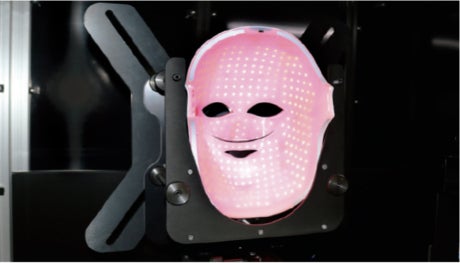 日本上陸】1026個の美容LEDを搭載！サロン級美顔器セルリターン
