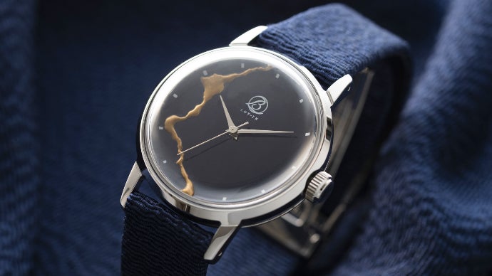 シルク丹後ちりめんと金継ぎ。伝統と時を刻む、日本の美を極めた腕時計