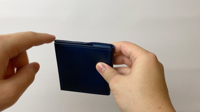 薄さわずか3.5mm 極限のスリムウォレット