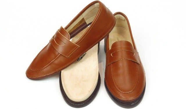 一足二役。キセカエシューズ「Johnny & Jessy」初のビジネスシューズ