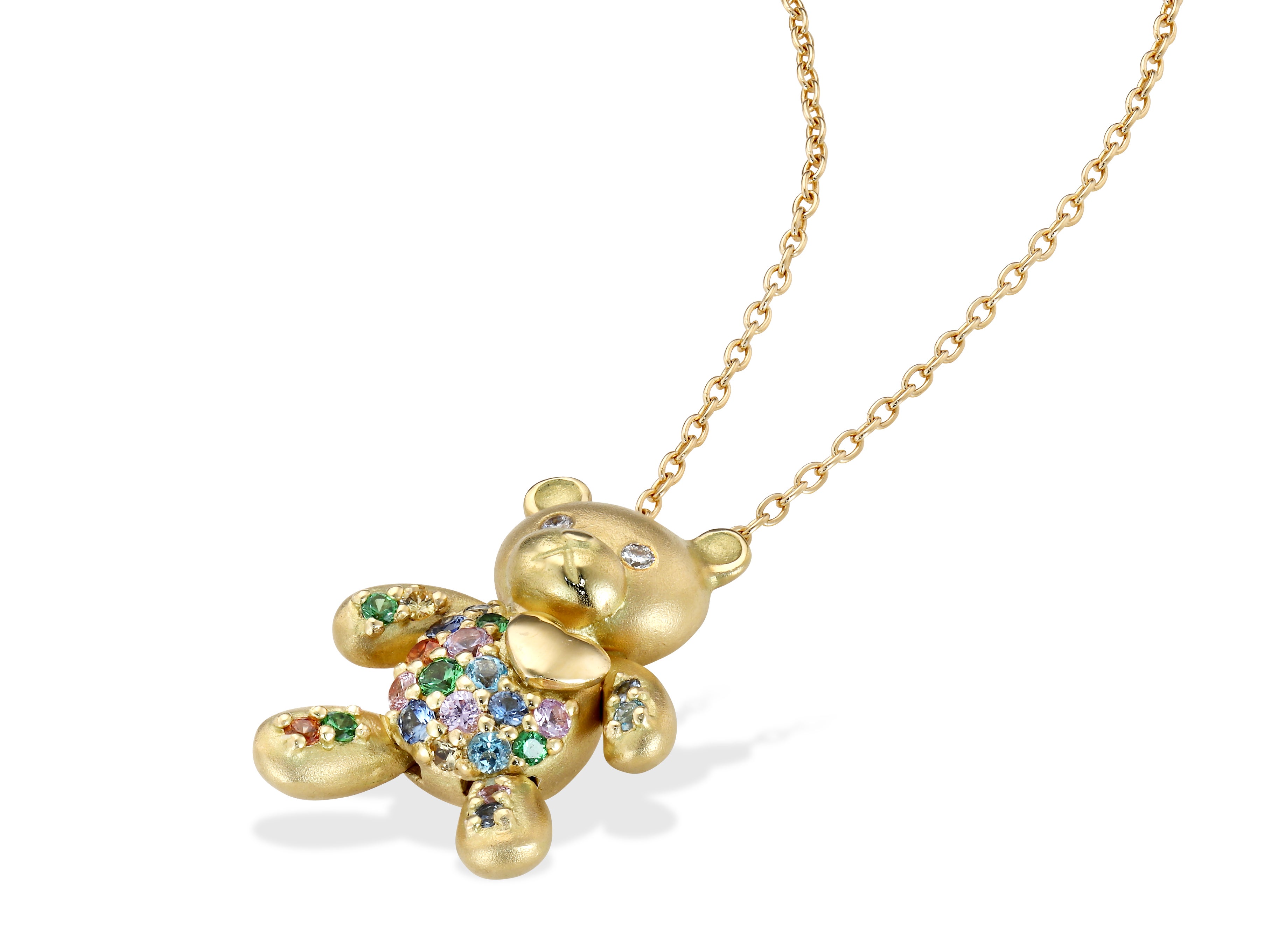 熟練の職人が手がける天然ダイヤモンドを使用した「手足の動くクマ