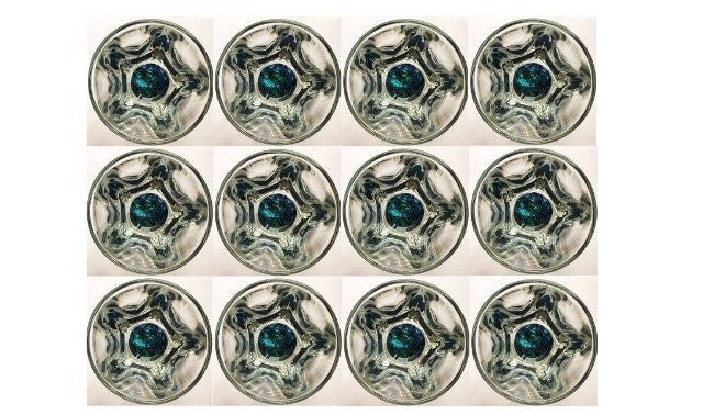 まるで海。パウア貝の美しい輝きをあしらったArt Shell「螺鈿グラス