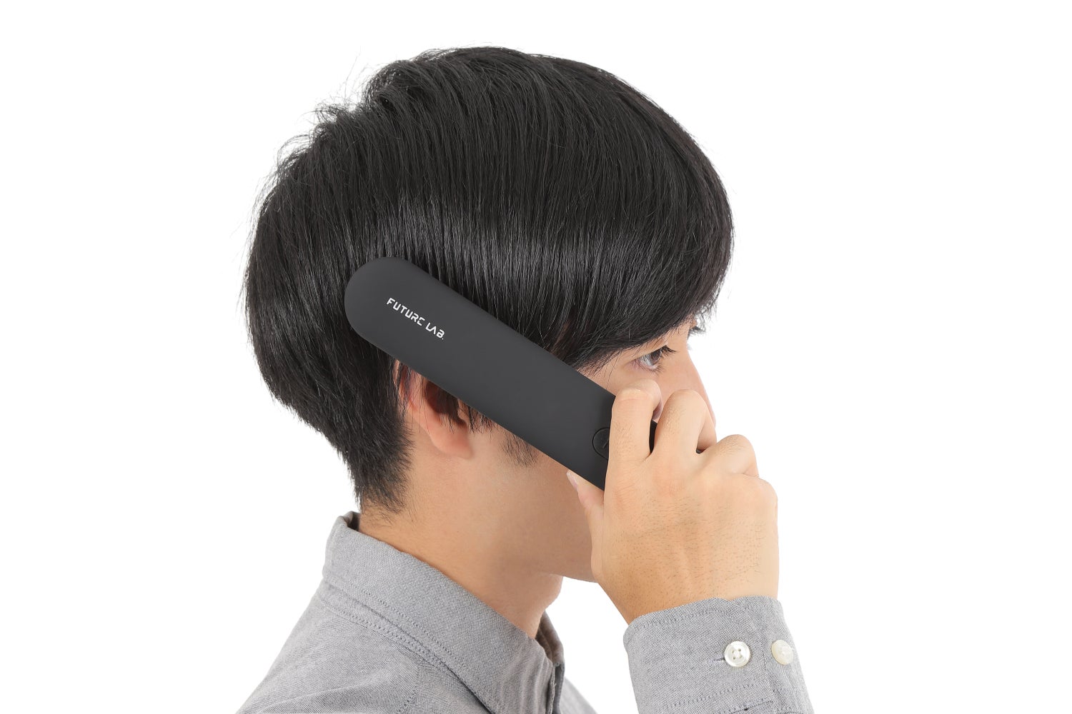 性別・髪型問わず、とかすだけでスタイル決まる！ブラシ型ヘアアイロン