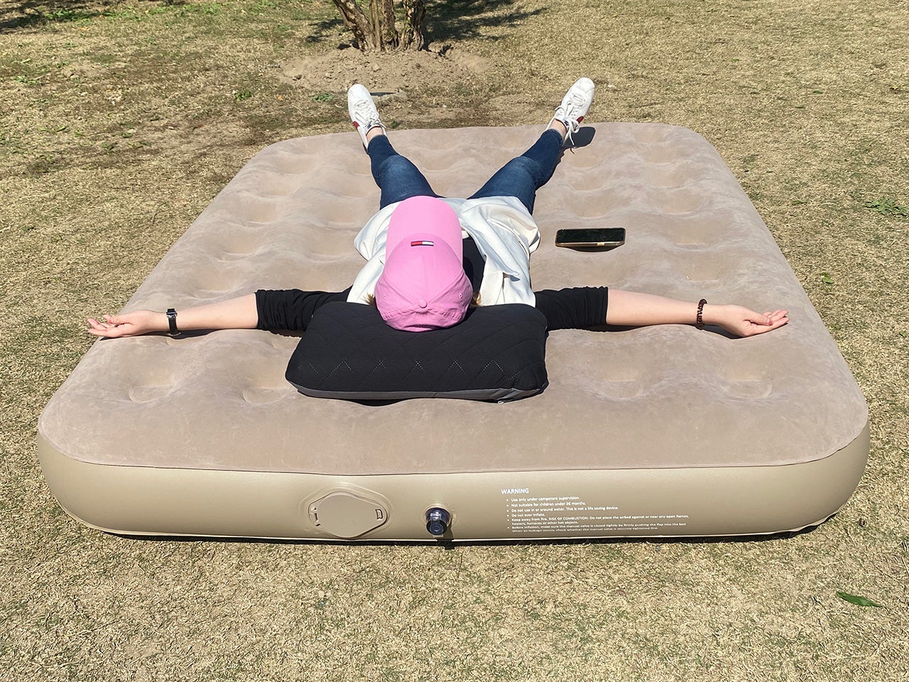 全自動ダブルエアーベッド】スイッチ1つでアウトドアの時間を