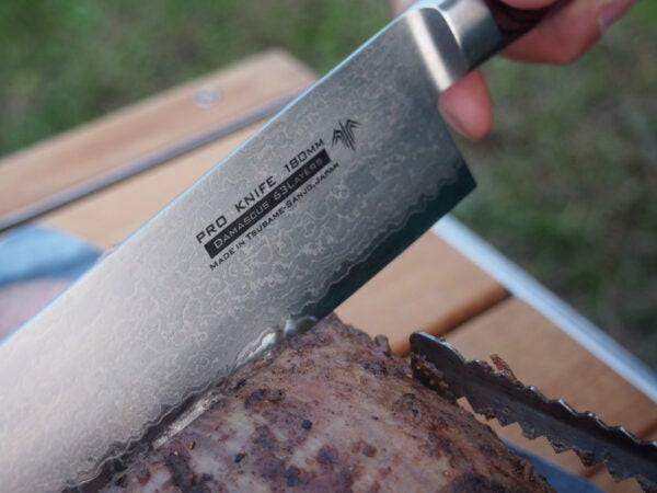 Makuake｜極厚異形刃でバトニング・フェザリング自由自在｜強さと美