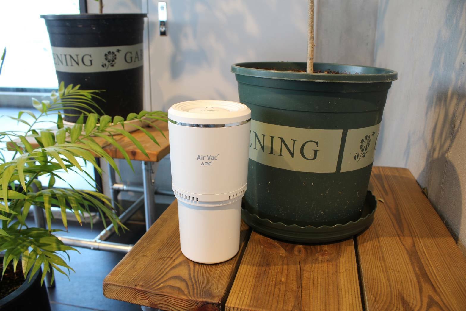 【すみちゃん】波動形空気圧美容器 特許技術の蓄光型光触媒で浄化・消臭！大切な人を守るポータブル空気