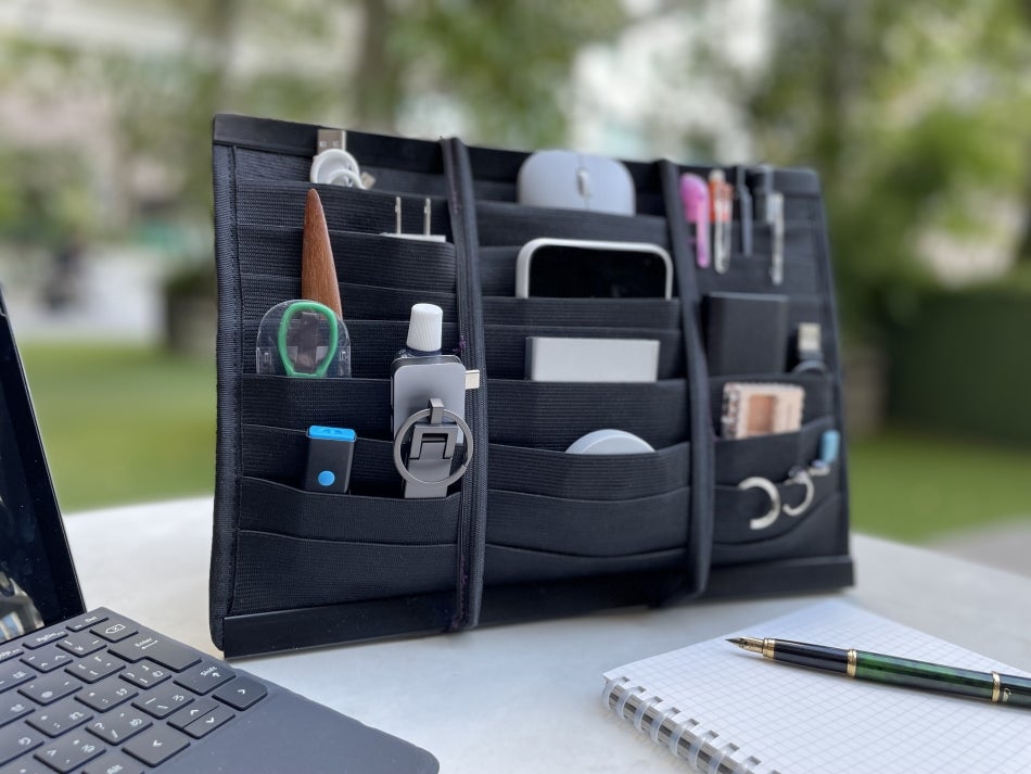 国内特許取得、自在なポケットで物が一目瞭然！新しい形のバッグイン