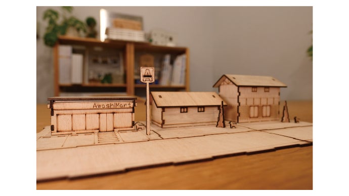 一級建築士が考案！間取り作成から模型作成まで自分で考える「木の模型
