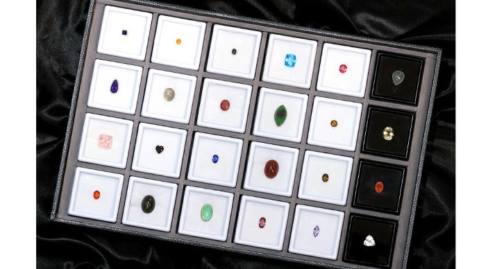 第23弾】2023年からは宝石を集めてみませんか？｜マクアケ