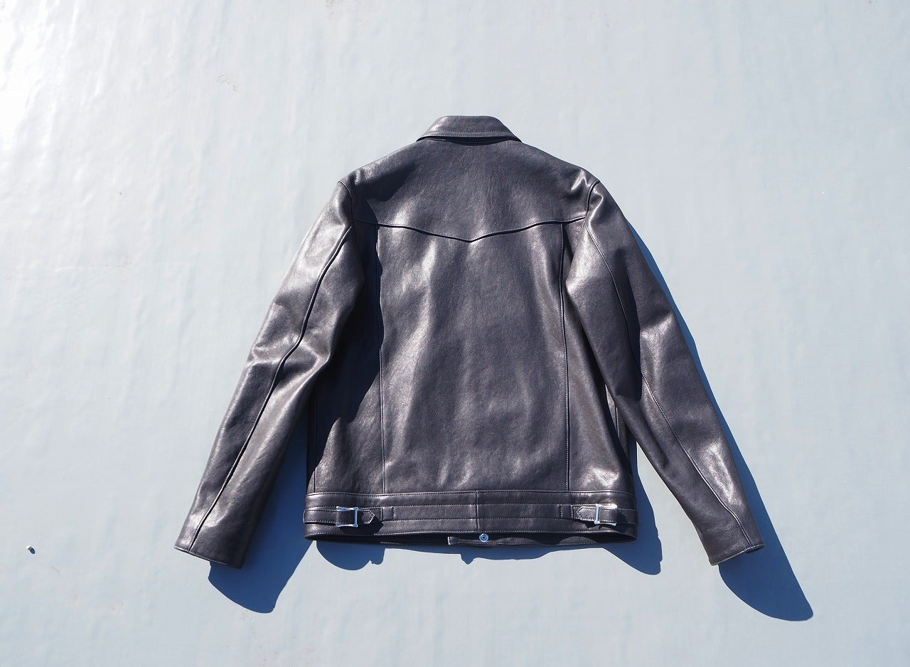一生物の本格レザージャケットを4万円台から。選べる2種類の革の