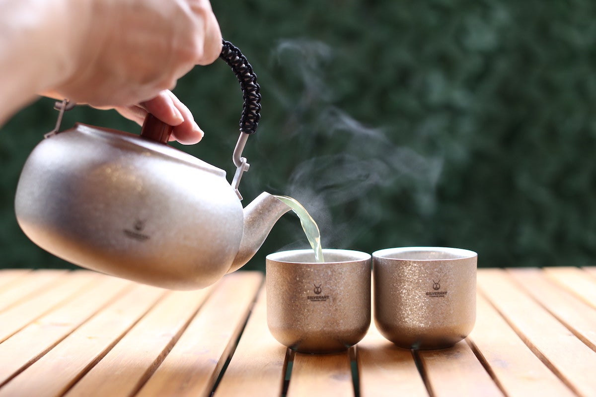 茶漉しまで99.7%以上の純チタン。いつまでも極上の一杯が楽しめる急須