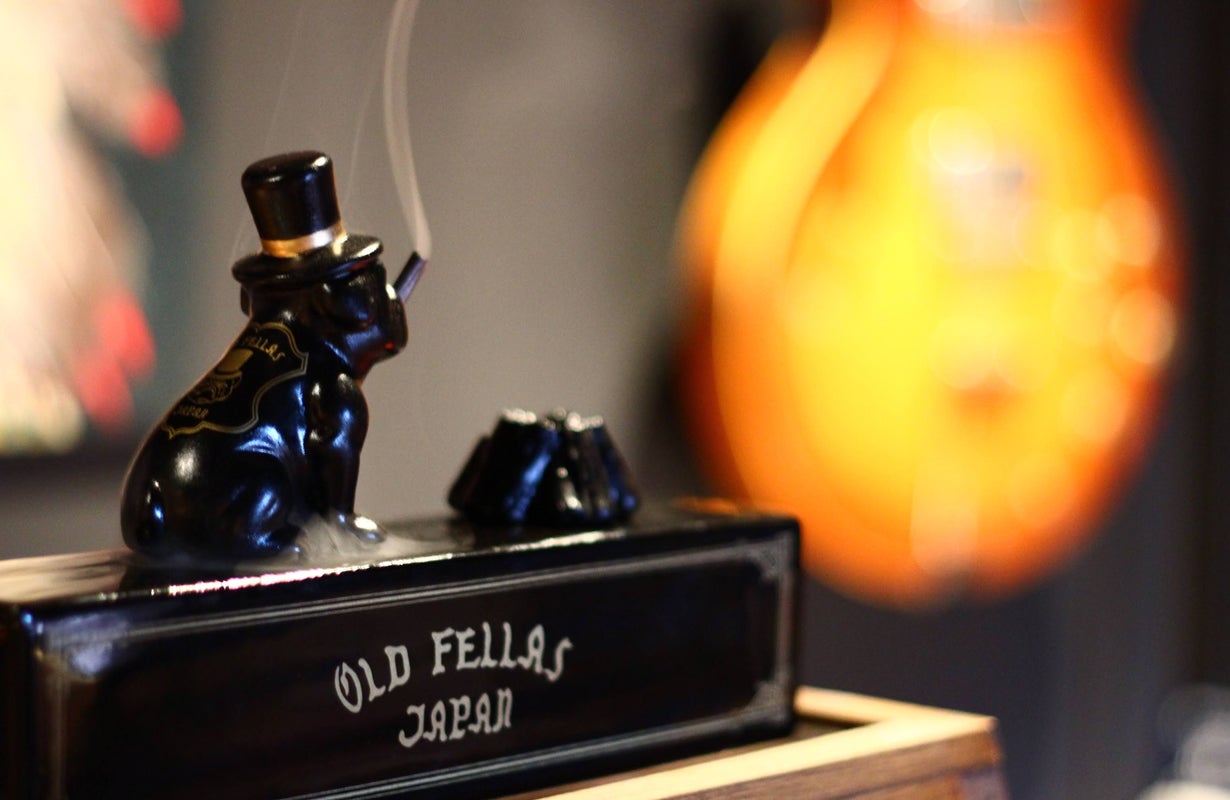 お香たて　陶器　ブルドッグ　SKOLDIES OLD FELLAS JAPAN お香立て【oldfellas】【Black】 - Antique ＆ Vintage shop