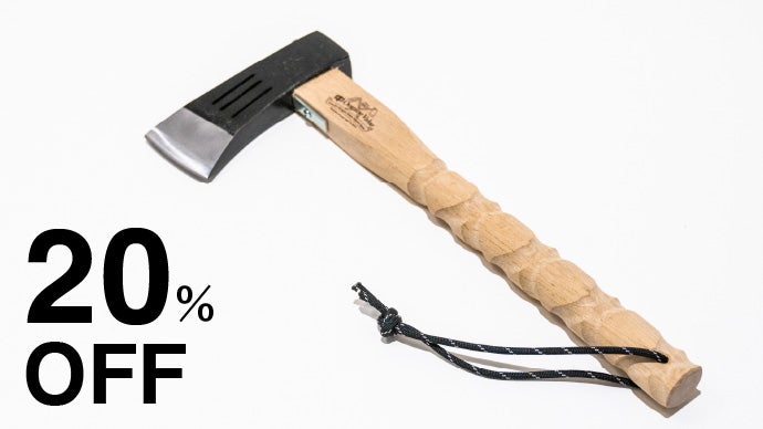 プロの道具」を手がける木工所が作った、独自グリップの握りやすく疲れ