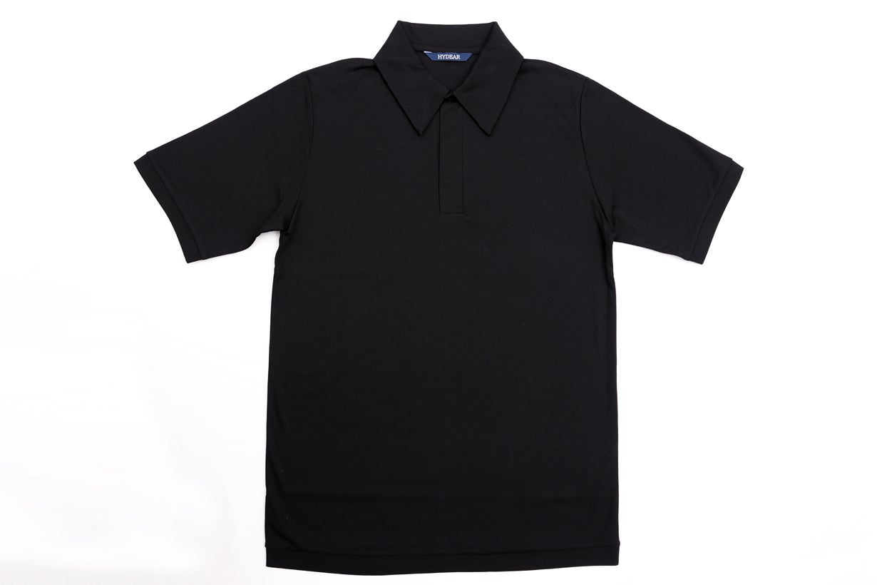 格別な品格を漂わせる。快適さはそのままに、襟型・生地にこだわった新