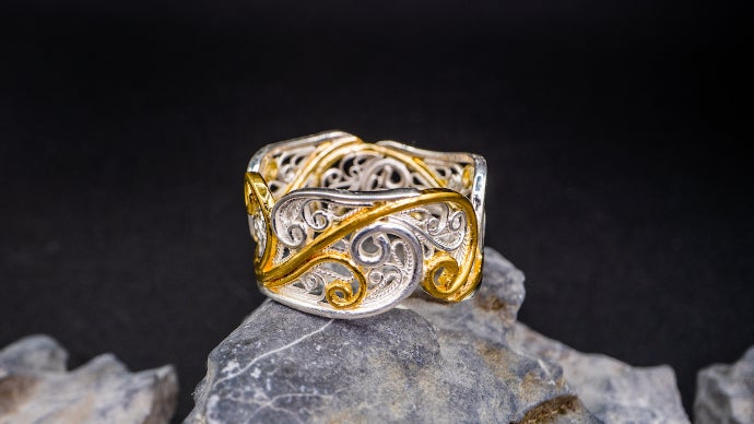 純金×銀線細工】四百年の時を越え現代に復刻。