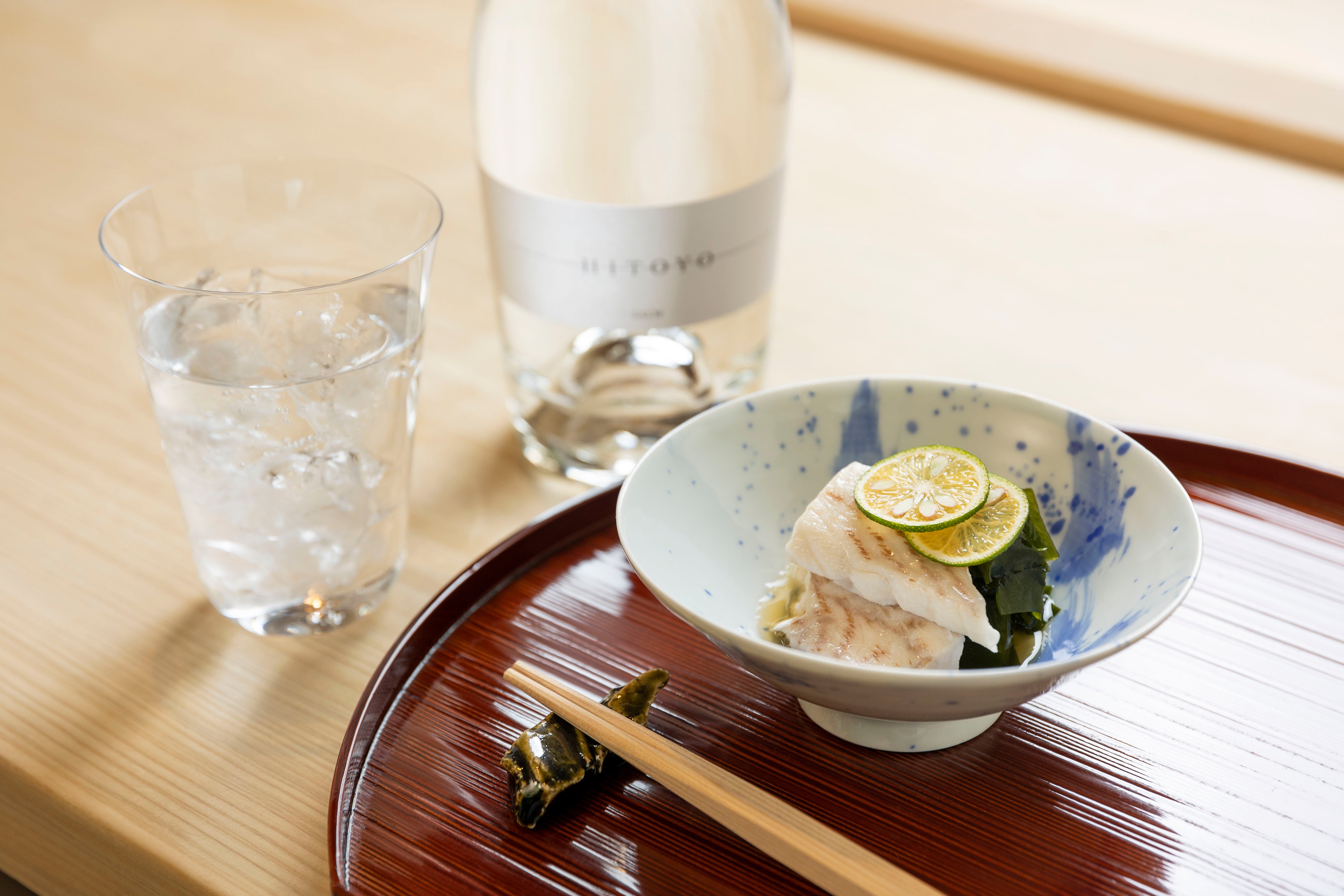 HITOYO Salm 【希少焼酎】 純米大吟醸 酒粕焼酎 サルム 700ml Amazon.co.jp: HITOYO Salm 【希少焼酎】 純米大吟醸 酒粕 米