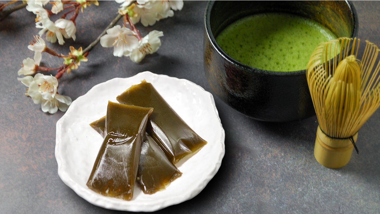 毎日気軽に摂取で神を身近に！神の草×天孫降臨の地・霧島抹茶×ようかん