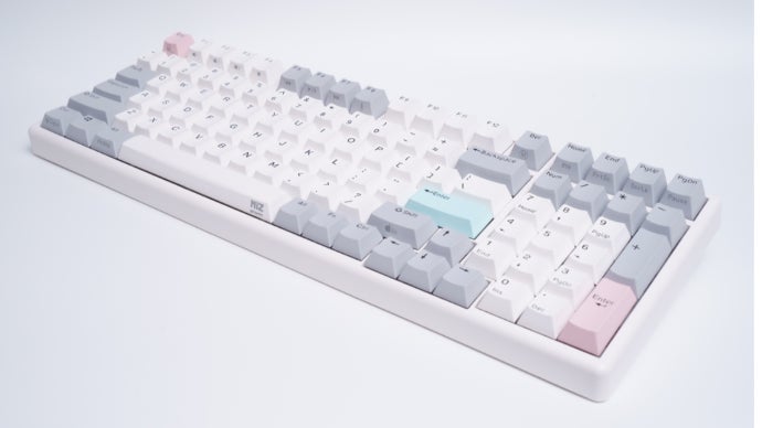指が疲れにくい！無限にタイピングできちゃう静電容量無接点キーボード