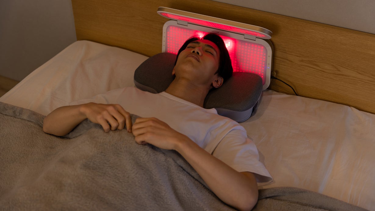 大注目のLED搭載の頭皮ケア機器が登場！まずは4ヶ月続けてみてください
