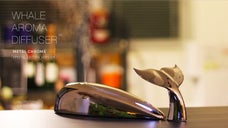 置き場が海に変わる。あなたのお部屋で呼吸する、クジラアロマディフューザー