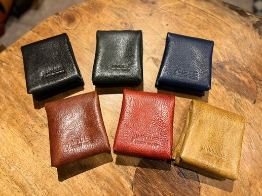 究極にシンプル!1枚革を折りたたんで作る財布~ピエガト Piegato~