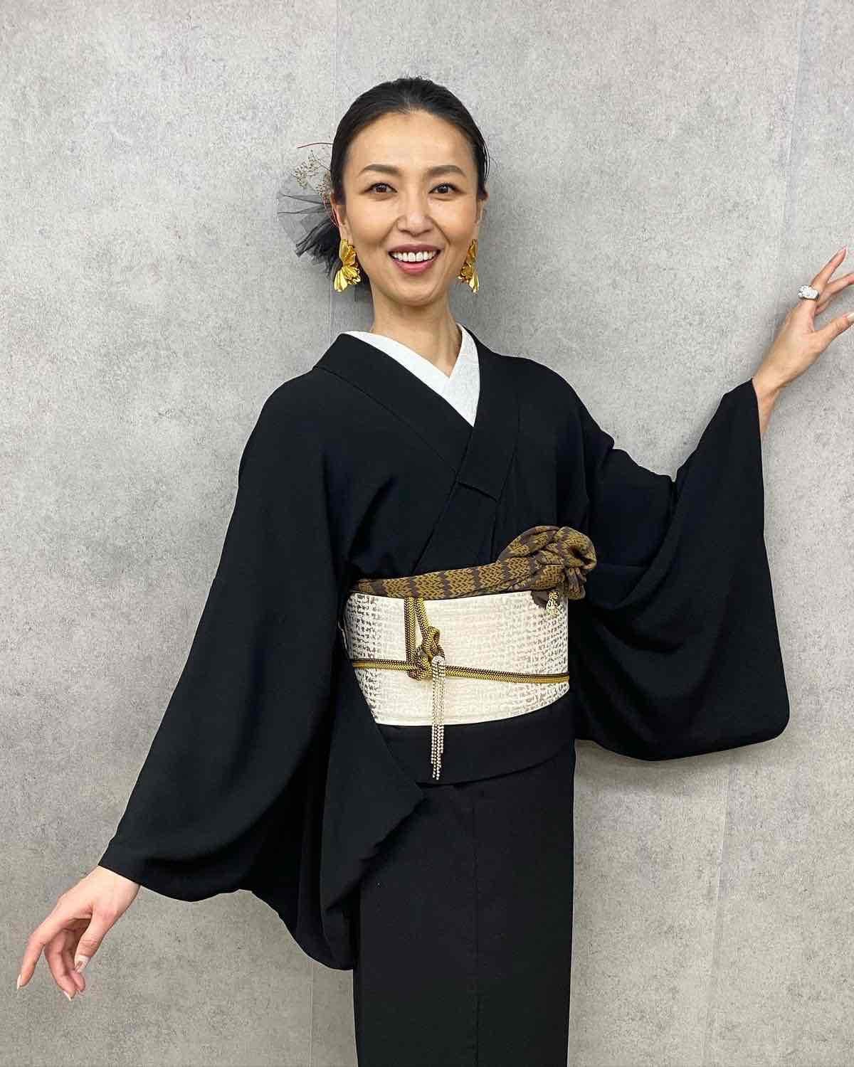 フランス製 90s archive KENZO 着物和風 キモノ トップス 36 キモノハーツ／kimono heartsの振袖 /赤色/黒色/クール/幾何学柄/ KH