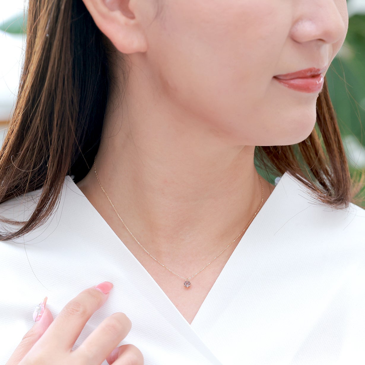 紫から深紅へ】光で色彩が移り変わる宝石『カラーチェンジガーネット