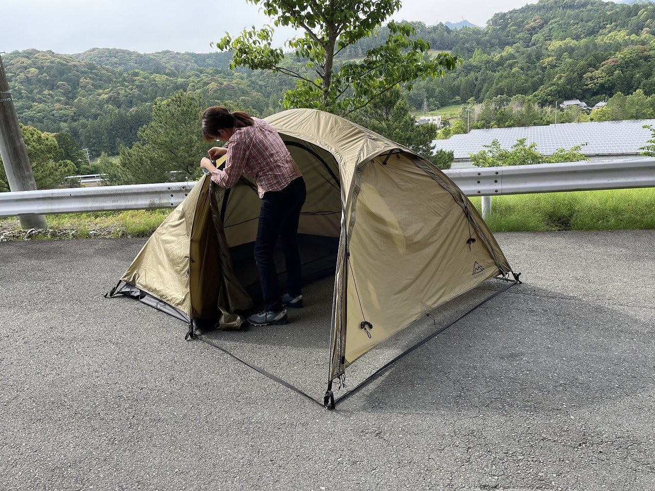 ソロキャンプ】広々前室で快適空間を実現。驚きの軽量コンパクト設計