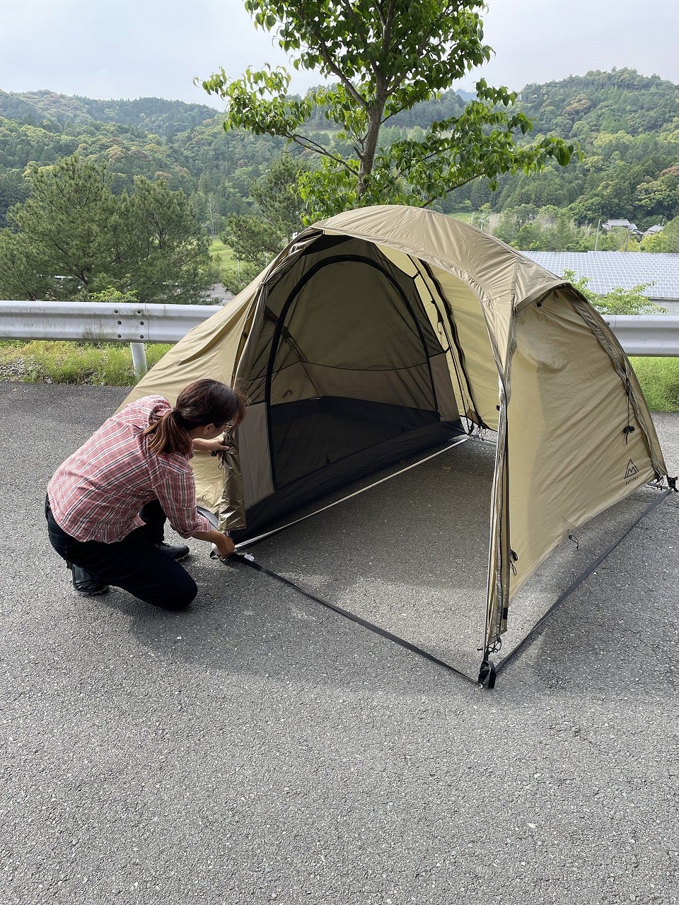 ソロキャンプ】広々前室で快適空間を実現。驚きの軽量コンパクト設計