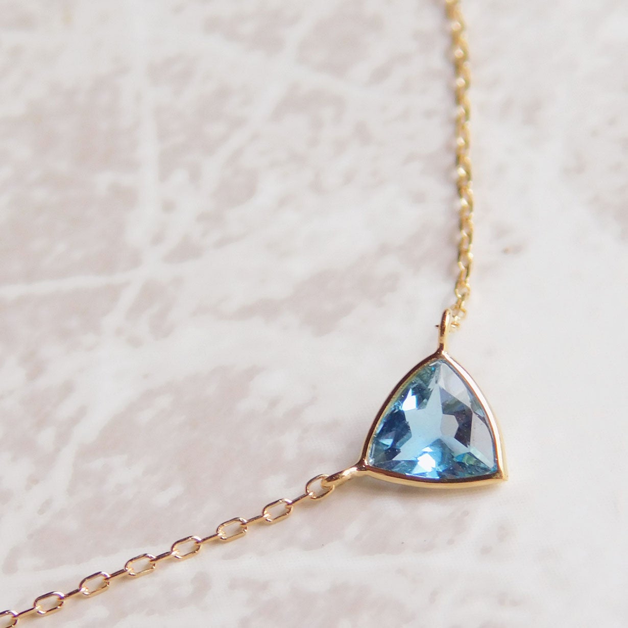 天然シリカ鉱石ネックレス キラキラ光っててお洒落 【公式通販】