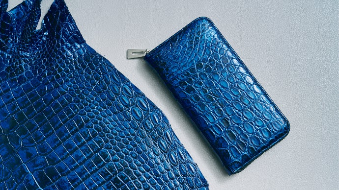 ☆美品☆ ミッドナイトブルー色1枚革のクロコダイル長財布 ☆美品☆ ミッドナイトブルー色1枚革のクロコダイル長財布