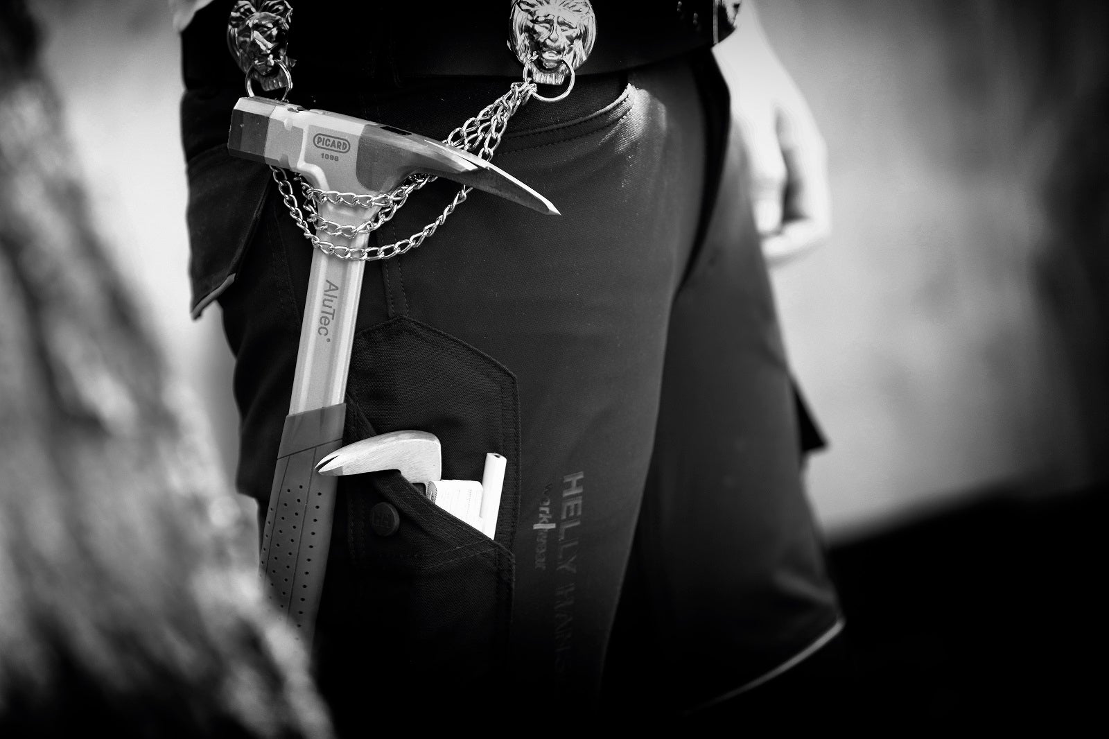 アルミニウムで軽量化と耐久性を実現！プロフェッショナル向け鉄