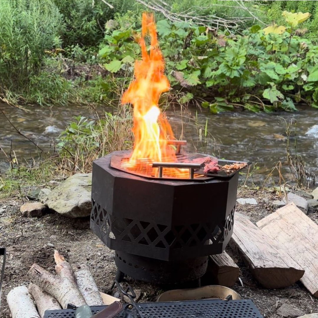 Makuake｜白煙まで炎に変える圧倒的火力｜黒の深みが炎の美しさを