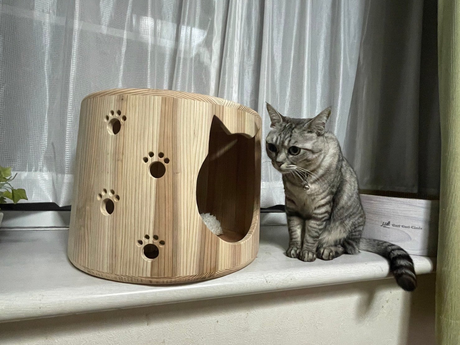 なめらかな触り心地、創業108年の桶樽屋が手がける「ねこハウス