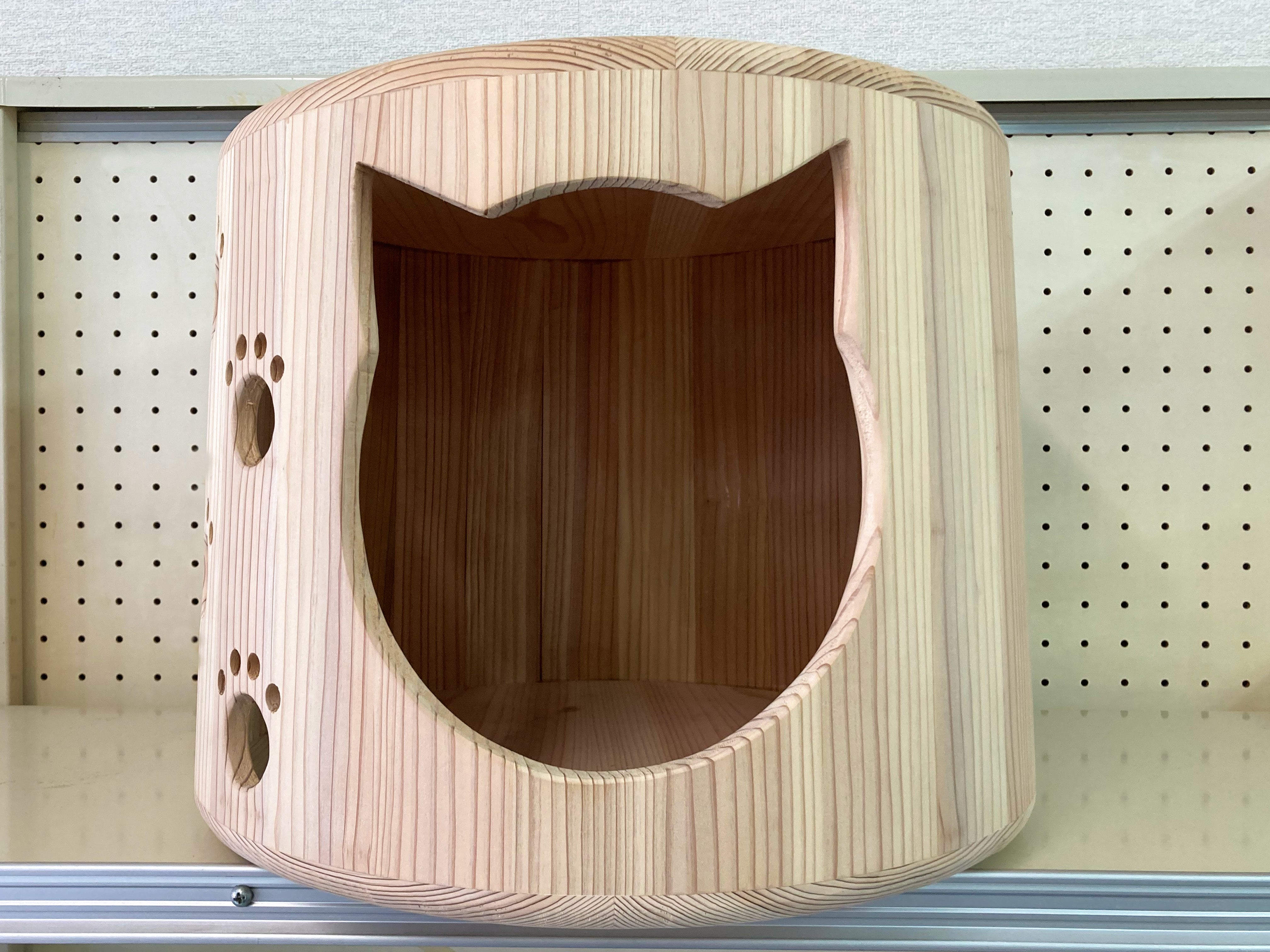 なめらかな触り心地、創業108年の桶樽屋が手がける「ねこハウス