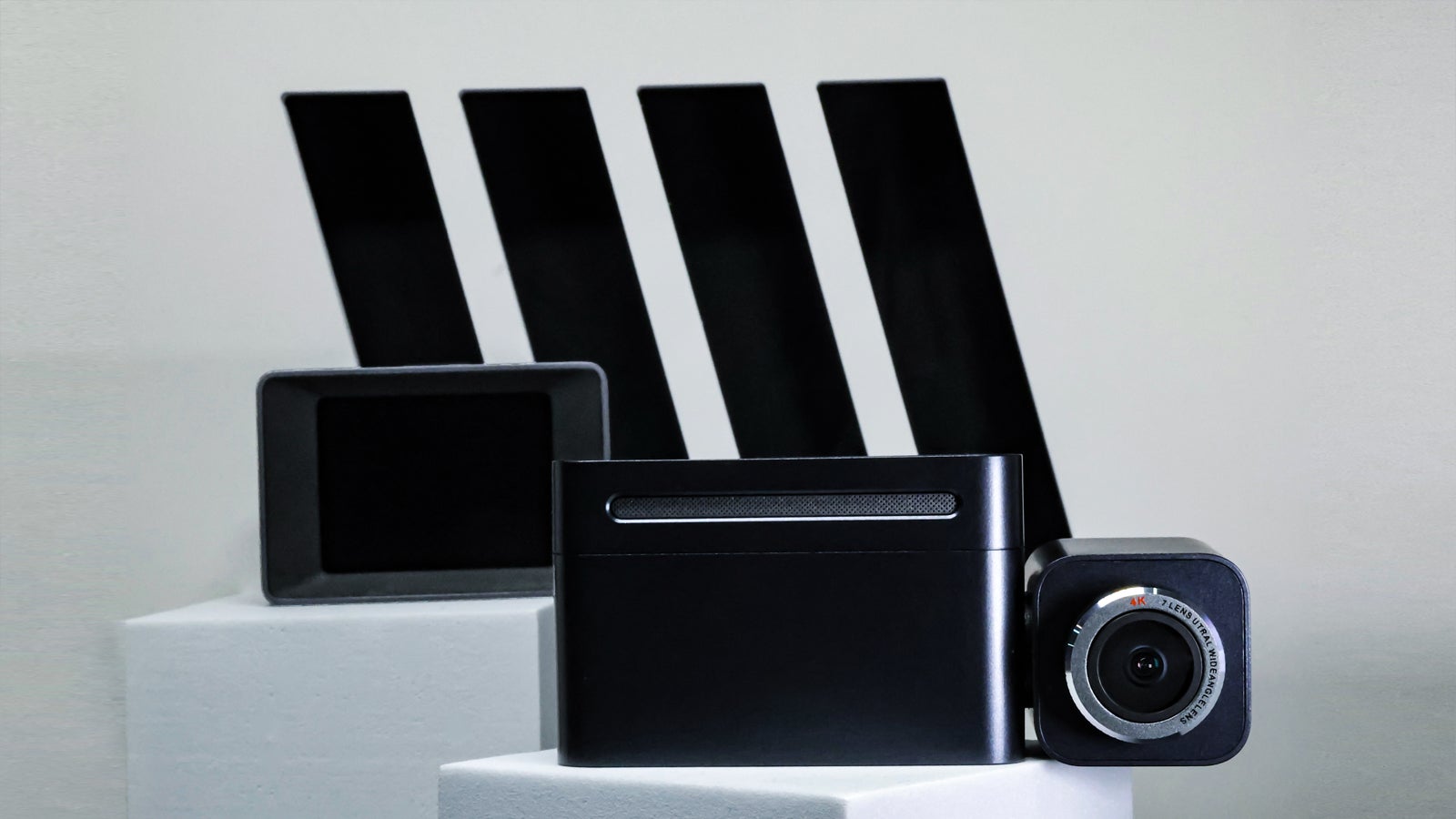 MINIEYE UTOUR ドライブレコーダー 本体と付属品 MINIEYE ドライブ