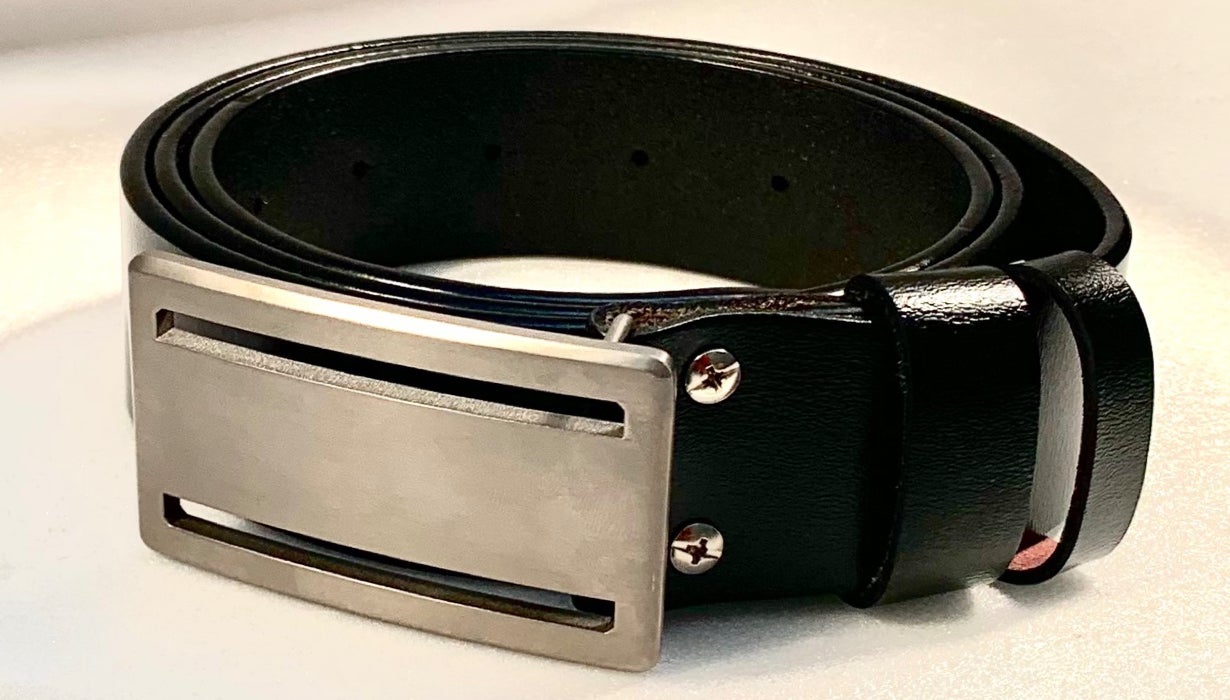 99.9％純チタン製バックル！丈夫で超軽量！長く愛用できる！スーツにも