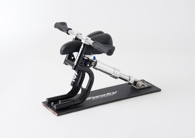 スノーバイクのように滑ろう。スノボにつけて誰でも簡単に雪上を滑れる