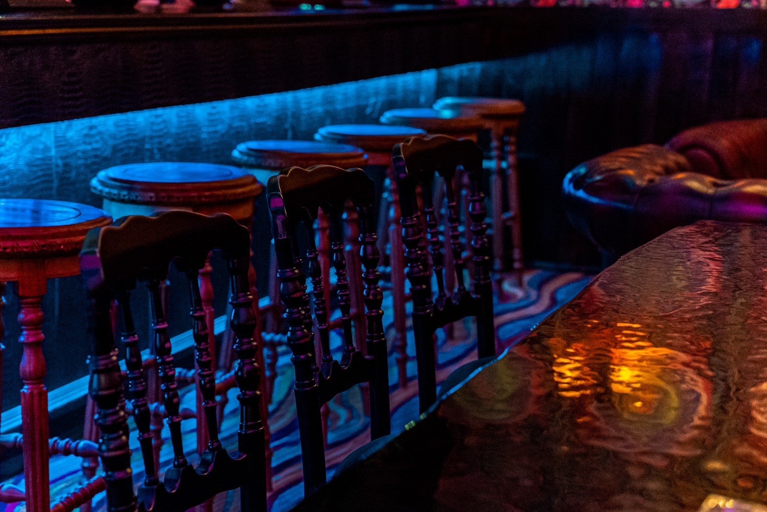 完全会員制】宮古島の隠れ家。秘密のBAR「VAULT LOUNGE」が誕生