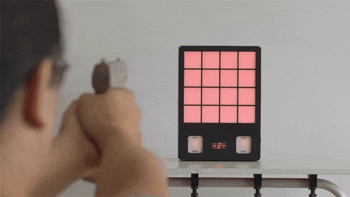 あなたも狙撃の名手に！？アメリカ射撃訓練用レーザーでいつでも