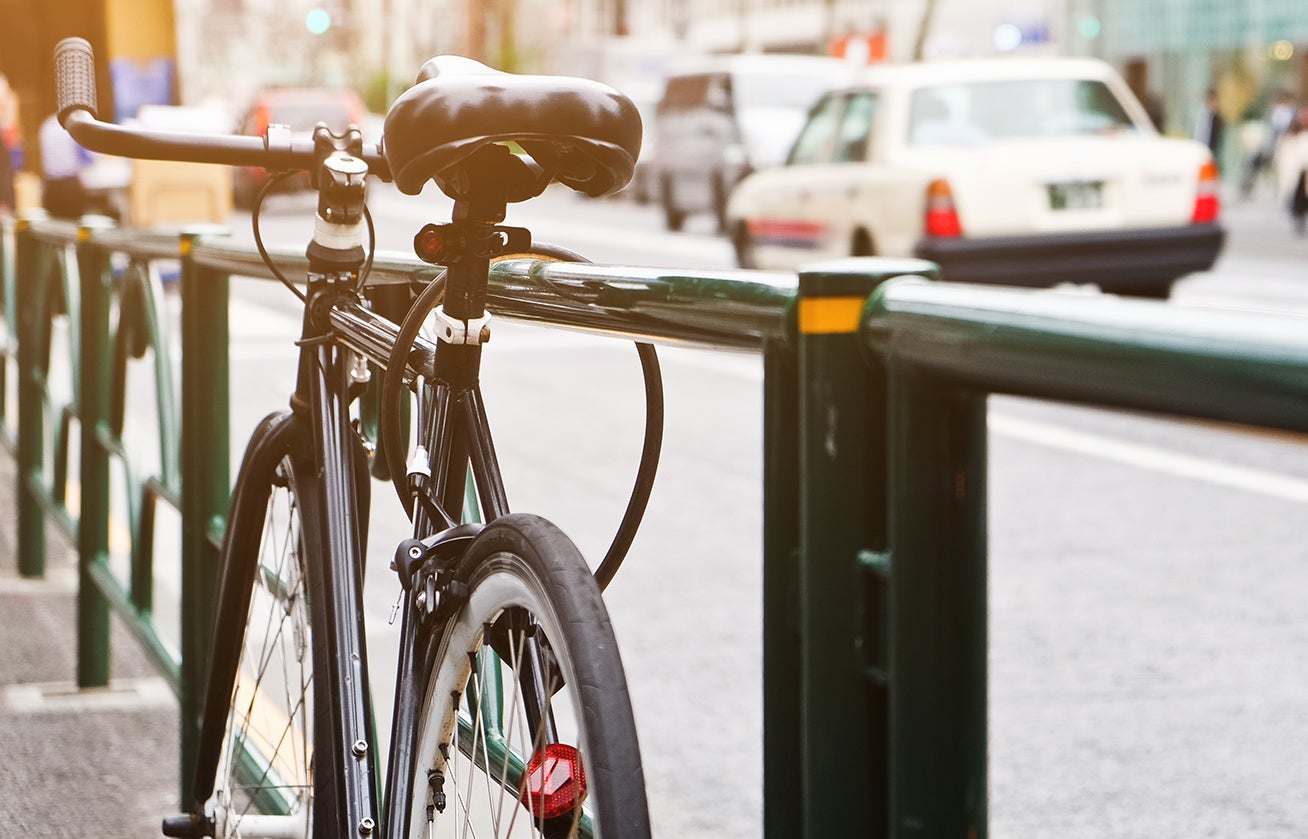 自転車の盗難防止に！GPSがベルに隠れ、スマホで愛車の位置を追跡