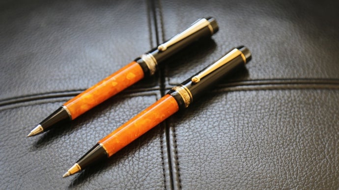 Mensa（メンサ ）10周年記念ボールペン青激レア現品限り