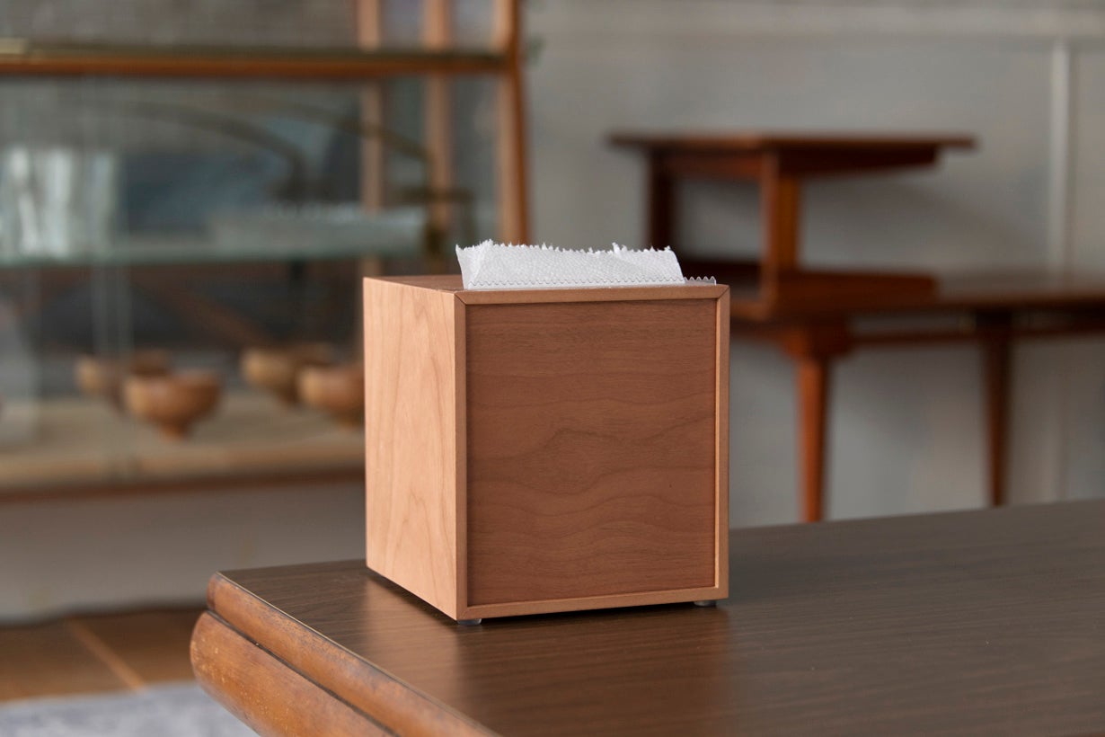 yukine様 完成品 トイレットペーパー入れ 実は増えてます。トイレットペーパーのリビング使用を技術で後押し