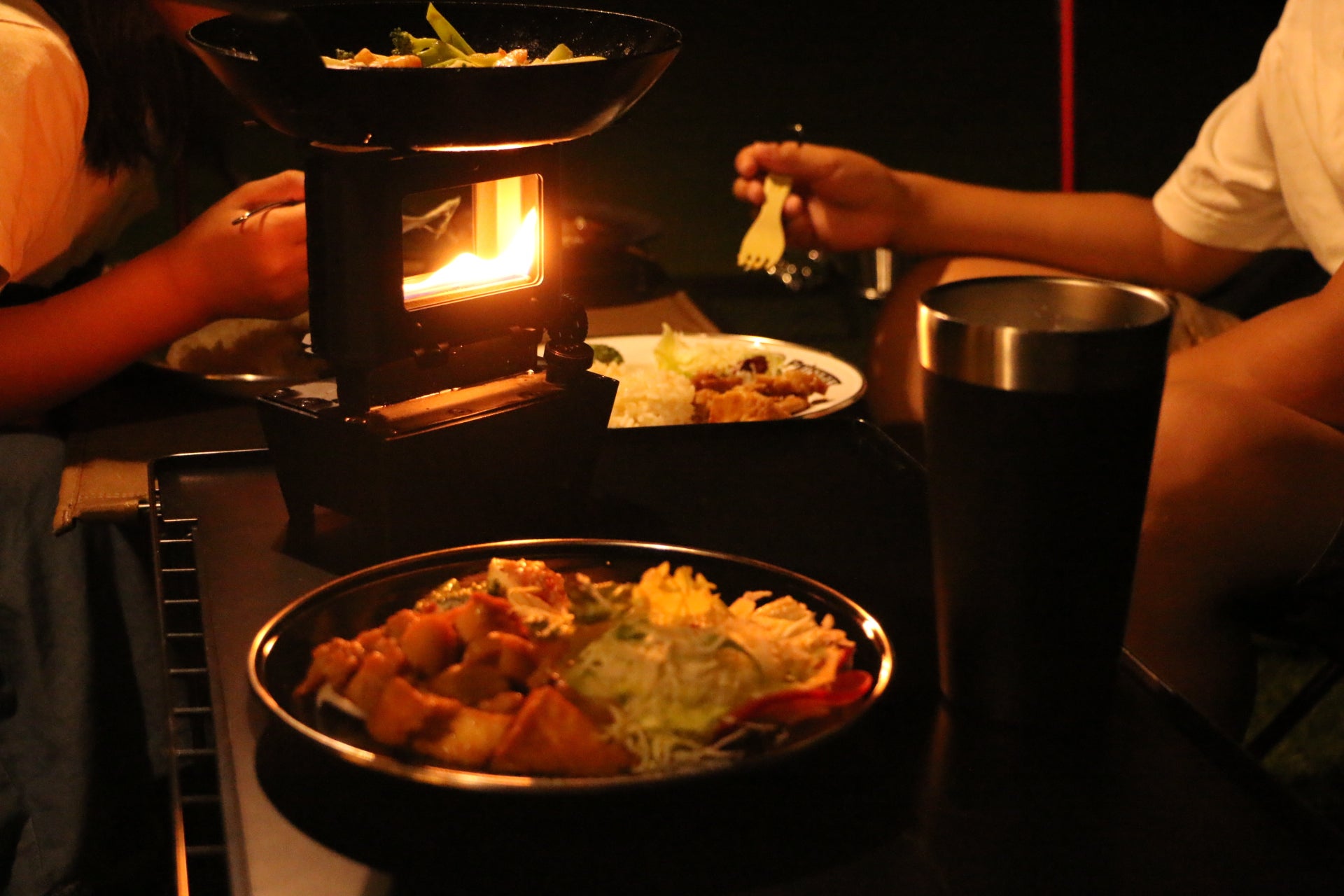 マルチに使えるコンパクト石油ストーブ！職人の技が創るE.Nストーブ第