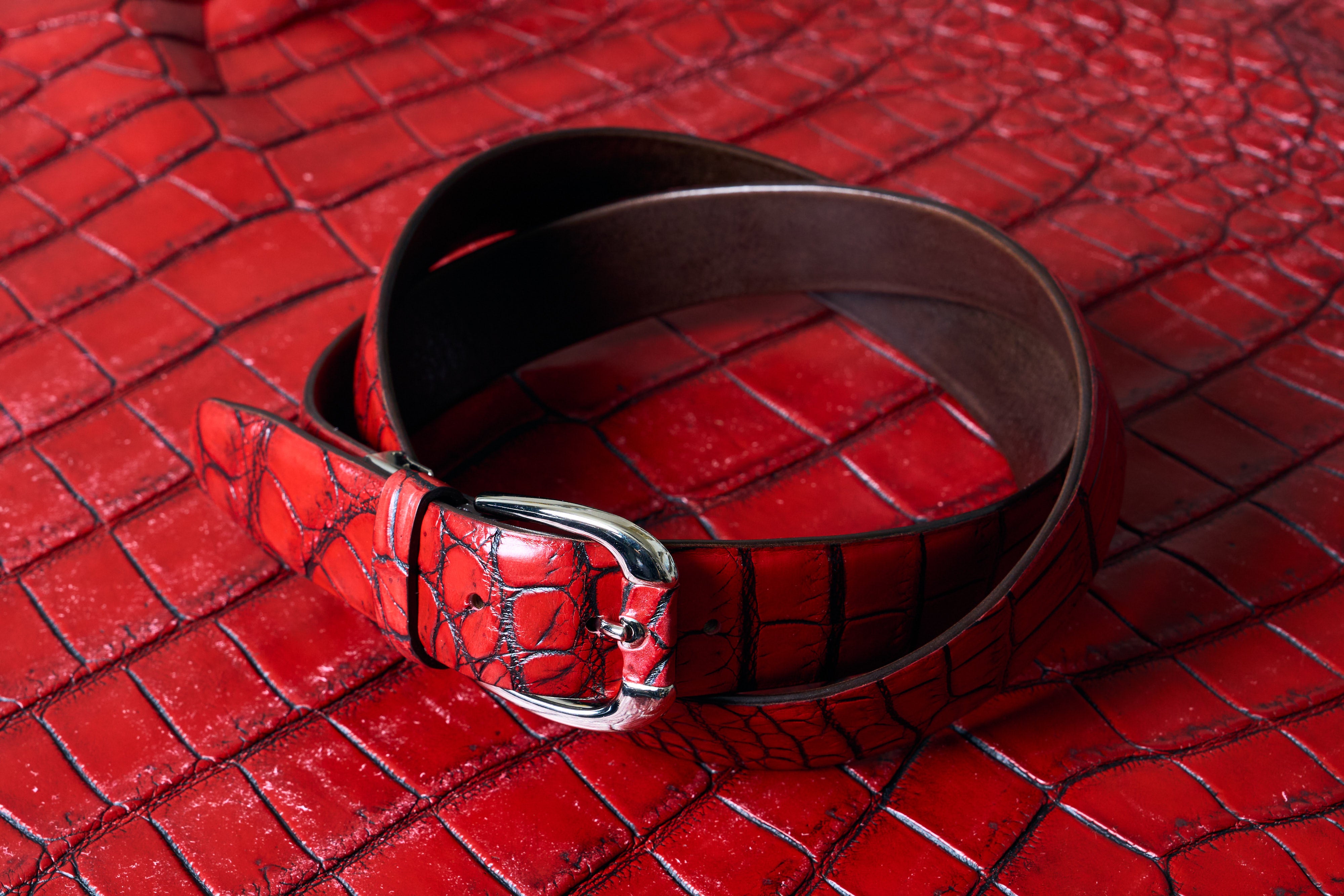 日常をワンランク上げる。熟練の職人による至高品質のナイル