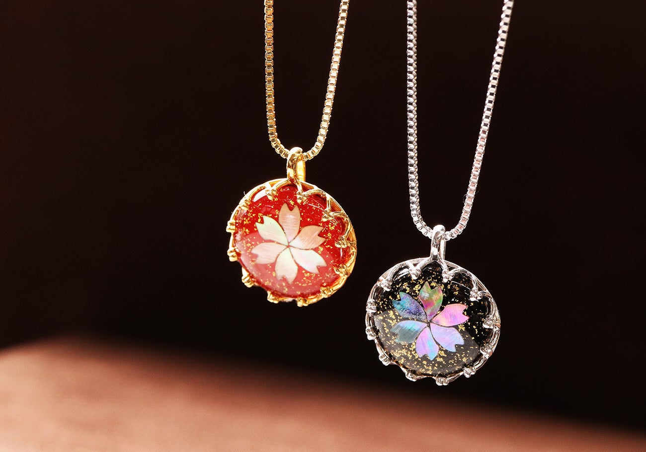 宇宙を旅した六枚の花弁を持つ桜。宝飾の街「甲府」×螺鈿工芸「高岡