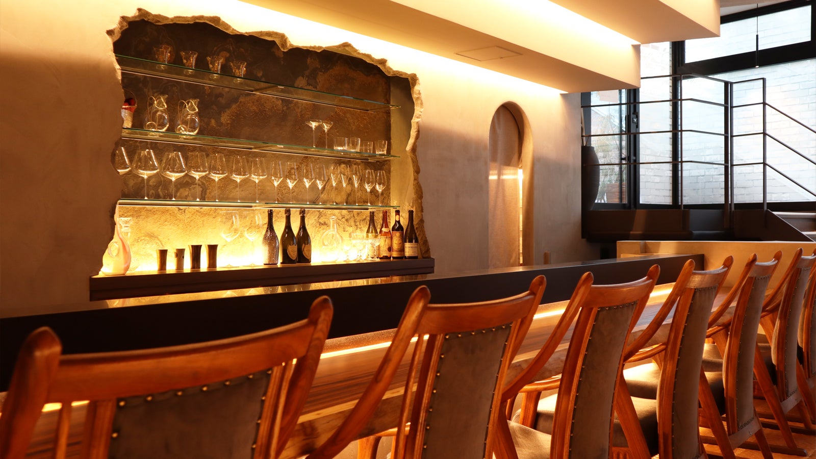 恵比寿1分「完全会員制の1stクラス」ワインバーが開店。会員様を一度